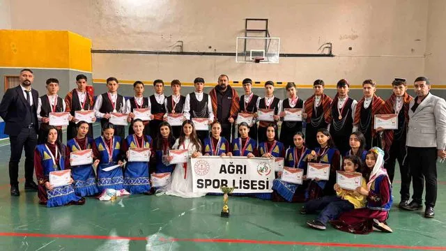Ağrı Spor Lisesi bölge şampiyonu oldu