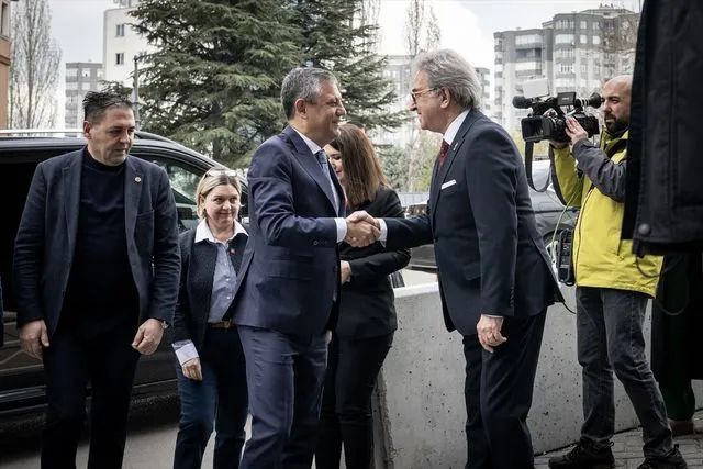 CHP Genel Başkanı Özel, Zafer Partisi Genel Başkanı Özdağ