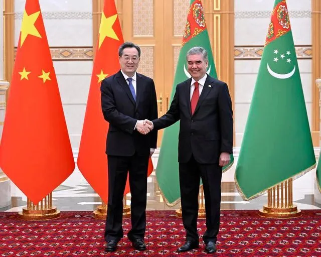 Çin Başbakan Yardımcısı Ding, Türkmenistan Milli Lideri Berdimuhamedov ile Görüştü