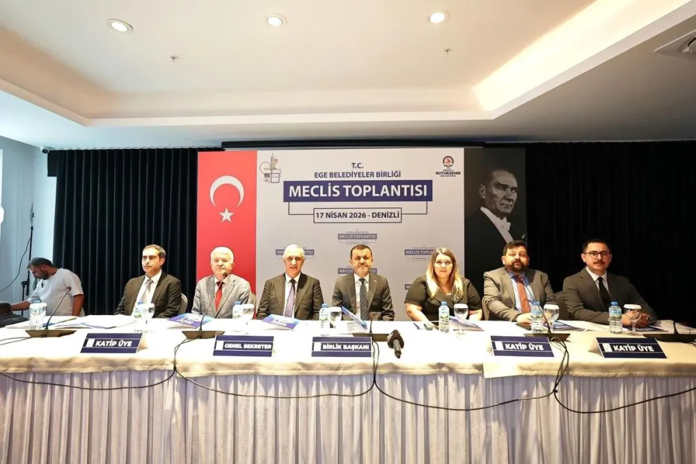 Ege Belediyeler Birliğinde Başkan Çavuşoğlu güven tazeledi