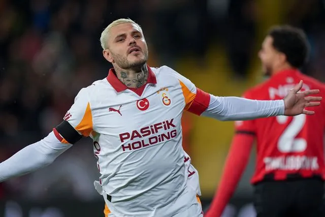 Eleştiriler ona fark etmiyor! Mauro Icardi tarihe geçti