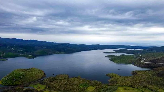 Manisa'da Rekor Yağışlar Demirköprü Barajı'nı Doldurdu: Balıkçılık Yeniden Ana Geçim Kaynağı Oluyor