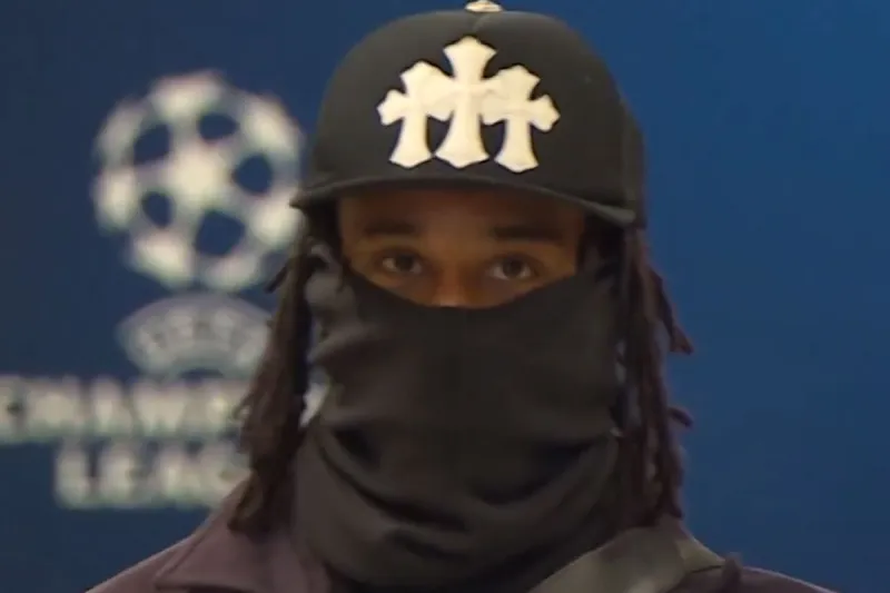 Bayern Münih'in Yıldızı Michael Olise'nin Tarzı Dikkat Çekti