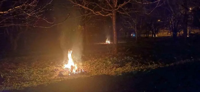 Erzincan'da Meyve Ağaçlarını Korumak İçin Gece Boyu Nöbet