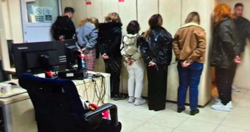 Gratis çalışanları neden gözaltına alındı? Gratis çalışanları neden işten çıkarıldı?