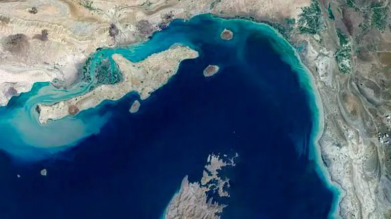 İran, Hürmüz Boğazı