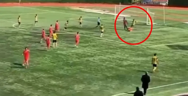 Mardin'de amatör maçtaki kavgada futbolcunun elmacık kemiği kırıldı