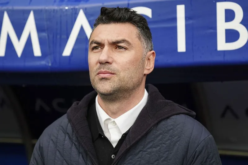 Okkalı bir ceza yiyen Burak Yılmaz