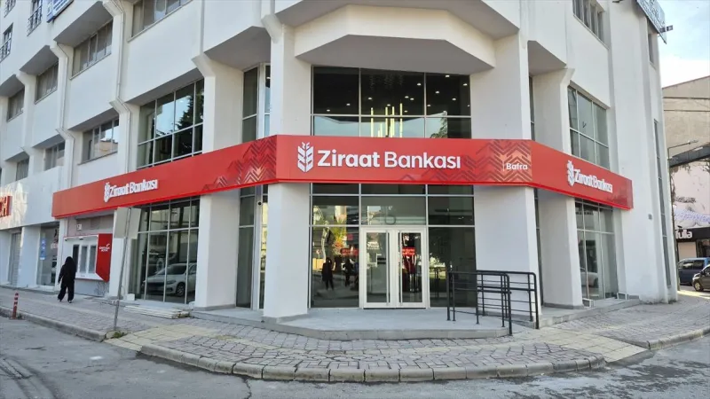 Samsun Bafra Ziraat Bankası Merkez Şubesi Kapsamlı Yenilenme Çalışmalarının Ardından Tekrar Açıldı