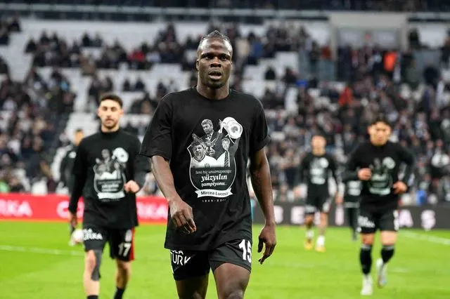 Trendyol Süper Lig: Beşiktaş: 2 Antalyaspor: 0 (Maç devam ediyor)