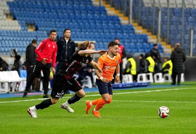 Trendyol Süper Lig: RAMS Başakşehir: 1 Gençlerbirliği: 0 (Maç devam ediyor)