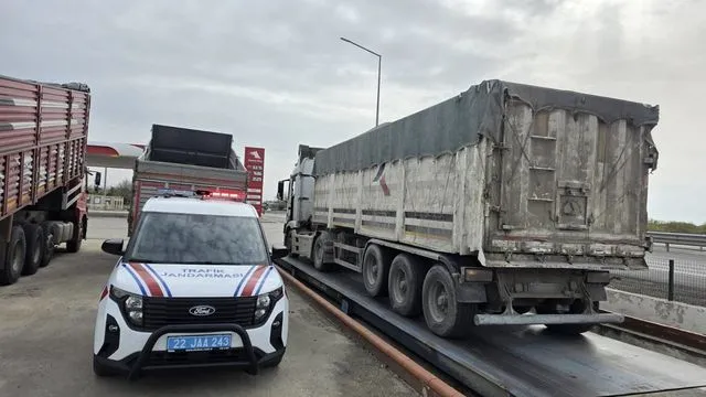 Uzunköprü'de Tonaj Denetimi: İstiap Haddini Aşan Kamyonlara Rekor Ceza