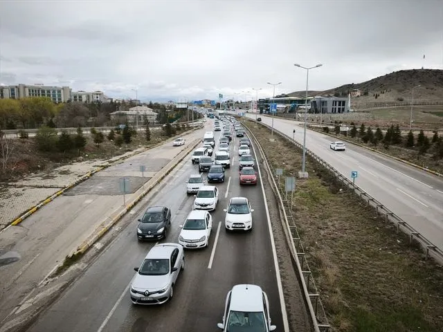 Bayram tatilinden dönenler Kırıkkale