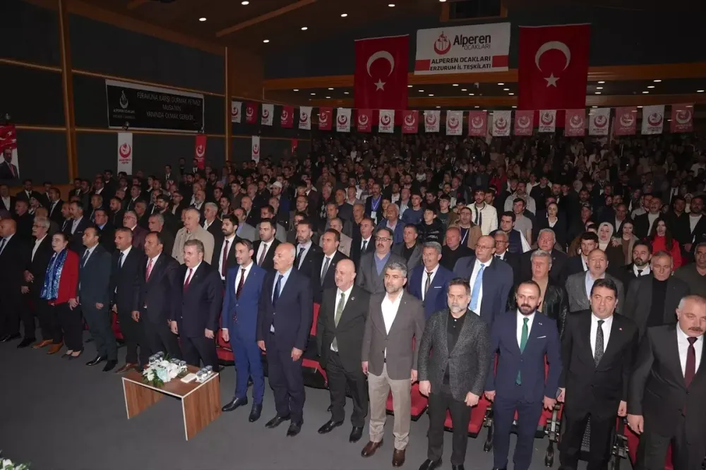 BBP Lideri Destici'den Kararlı Mesaj: 'Türkiye Hiçbir Emperyalist Planın Cephe Ülkesi Olmayacak'