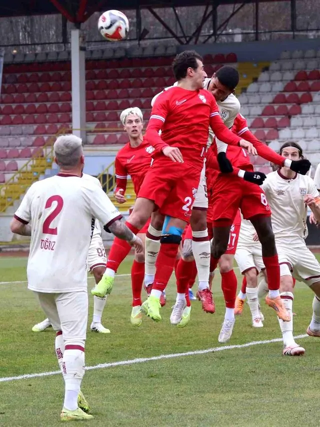 Boluspor ile Bandırmaspor Arasındaki Çekişme: 0-0 Beraberlik
