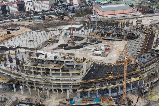 İmzalar atıldı! Karşıyaka yeni stadına kavuşuyor