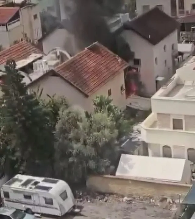 İran'ın Misilleme Saldırısında Tel Aviv'de 6 Kişi Yaralandı