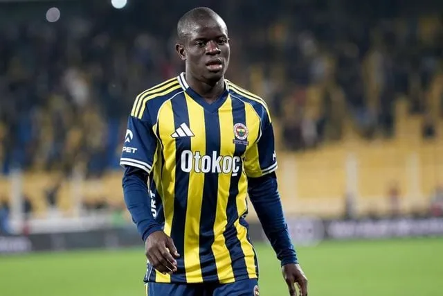 Kante'nin Fenerbahçe'ye 'Evet' Demesinin Arkasındaki Sır Perdesi Aralandı: Sözleşmede Görülmemiş Detay