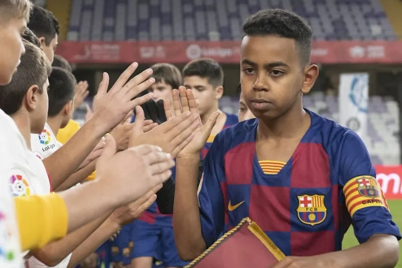 Barcelona’nın Genç Yeteneği Lamine Yamal’ın Arşivlerden Çıkan Çocukluk Görüntüleri Gündeme Damga Vurdu