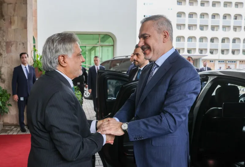 İslamabad'da Kritik Zirve: Bakan Hakan Fidan Pakistanlı Mevkidaşıyla Bir Araya Geldi