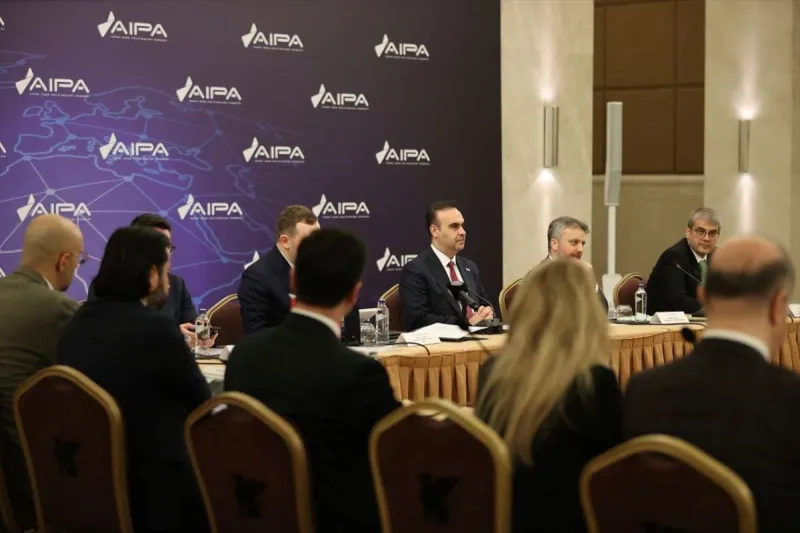 Sanayi ve Teknoloji Bakanı Kacır, Yapay Zeka Stratejisini İş Dünyası Temsilcileriyle Görüştü