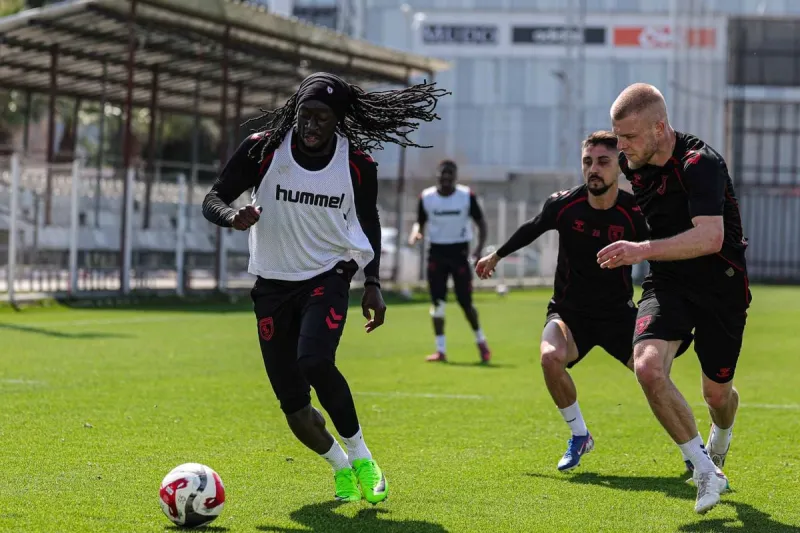 Süper Lig'de kritik maç öncesi Samsunspor'un yoğunlaşan antrenmanları