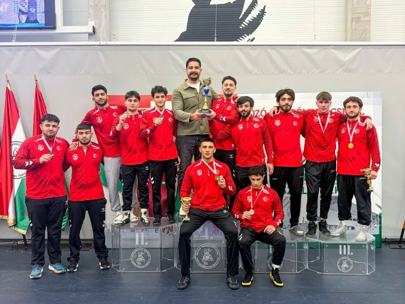 Türkiye U20 Grekoromen Güreş Milli Takımı Budapeşte'de Zirveye Ulaştı