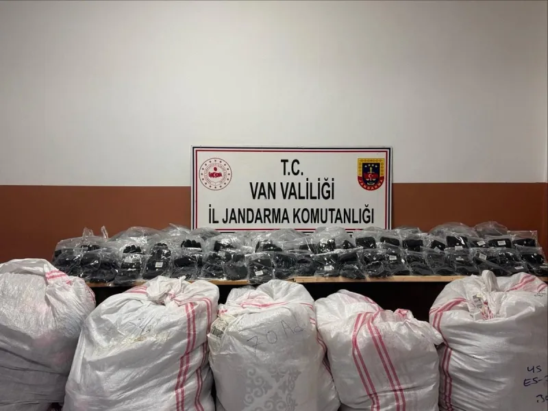 Van'da Kaçakçılıkla Mücadele: 5,8 Milyon Lira Değerinde Ürün Ele Geçirildi