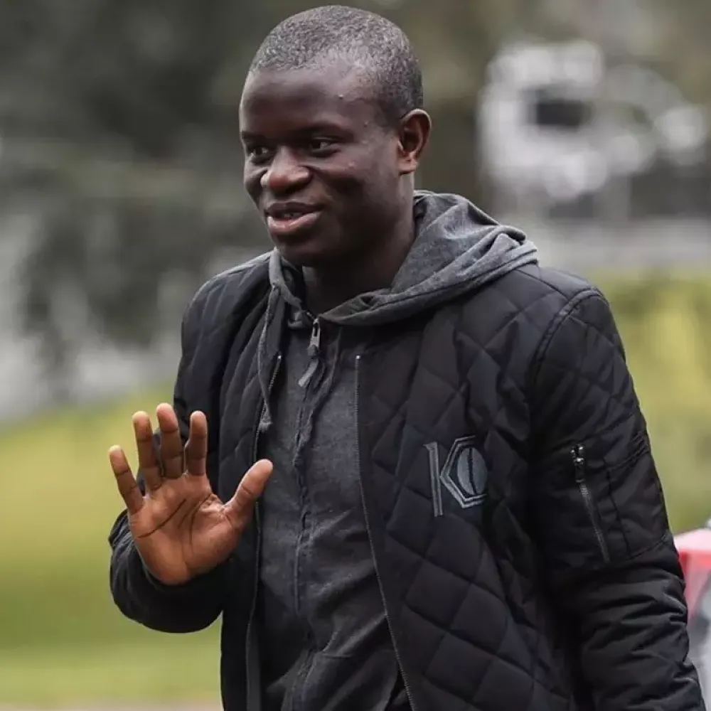 N'Golo Kante'nin Ezber Bozan Yaşamı: Dünya Yıldızının Hiç Bilinmeyen Mütevazı Dünyası