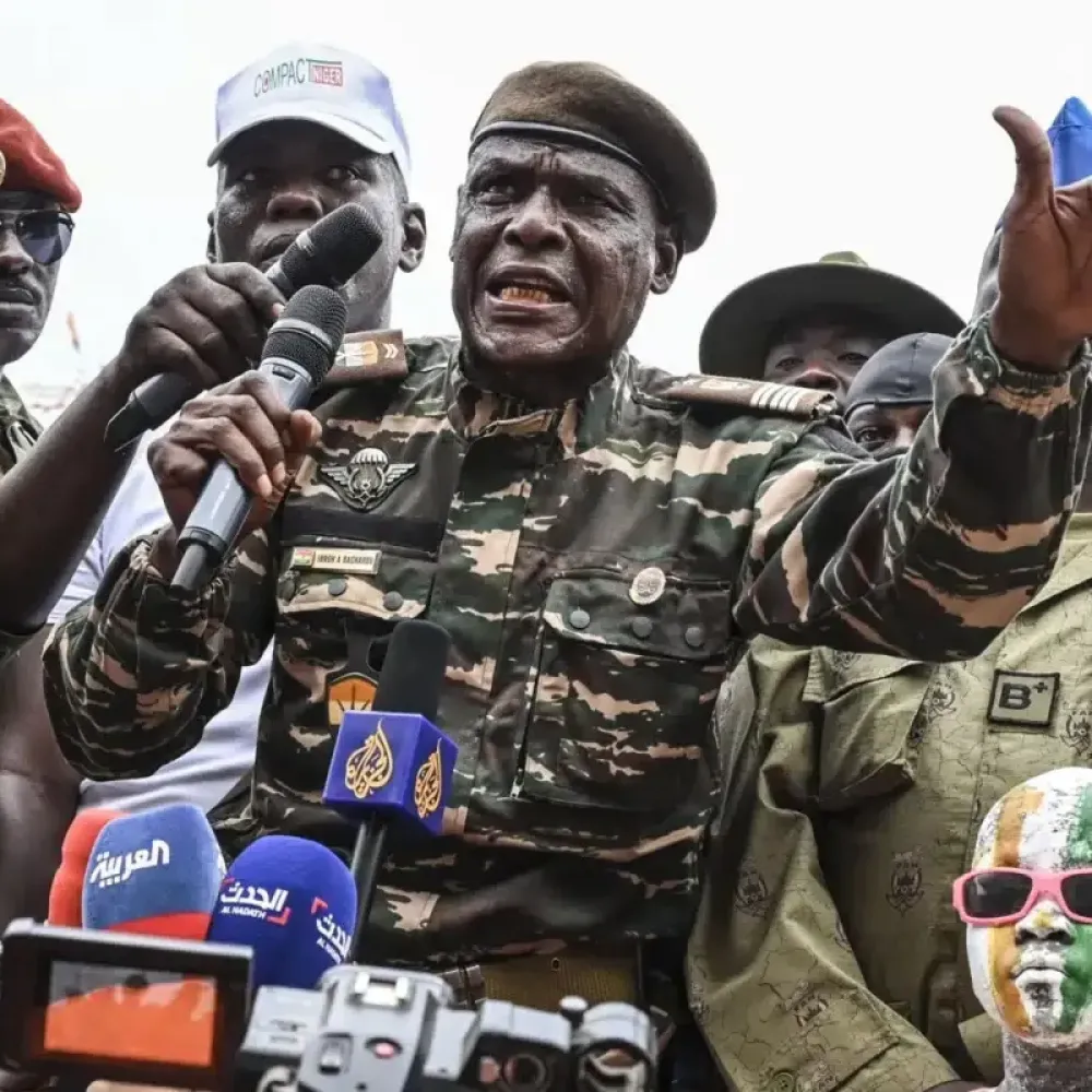Niamey'den Paris'e Sert Uyarı: Nijer Askeri Yönetimi Fransa ile Savaşa Hazırlanıyor