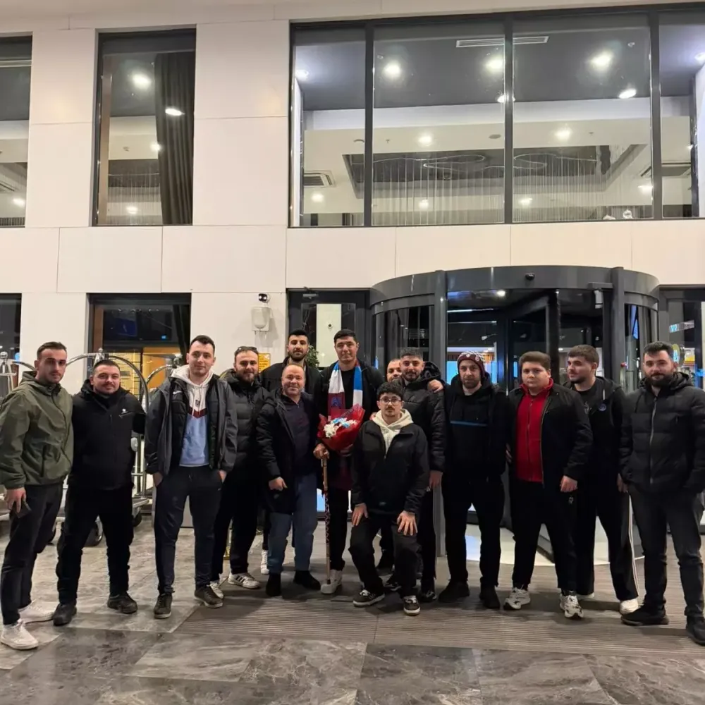 Oscar Cardozo derbi için Trabzon