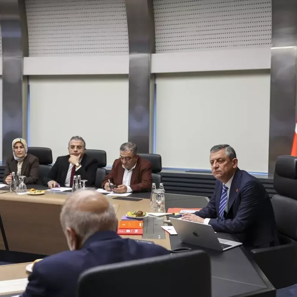 Özgür Özel, Diyarbakır Platformu ile Buluştı