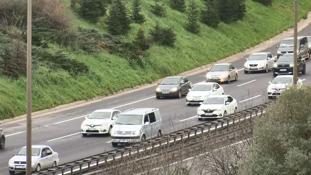 Ramazan Bayramı'nın Son Günü: TEM Otoyolu'nda Yaşanan Yoğunluk
