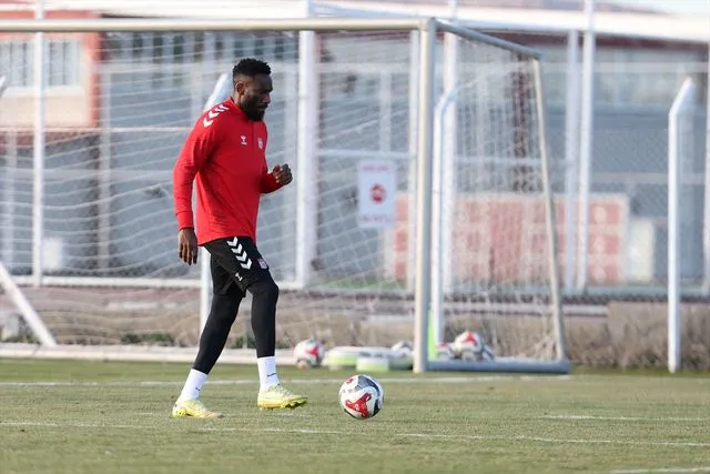Sivasspor, Esenler Erokspor Karşısında Hazırlıklarını Tamamlıyor