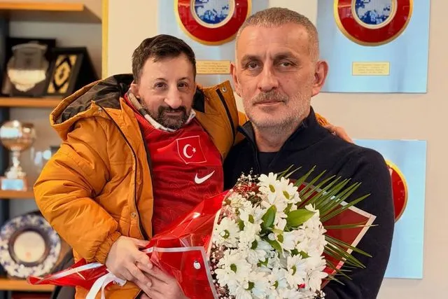 Sosyal Medya Fenomeni Köksal Baba, A Milli Takım'a Ziyarette Bulundu