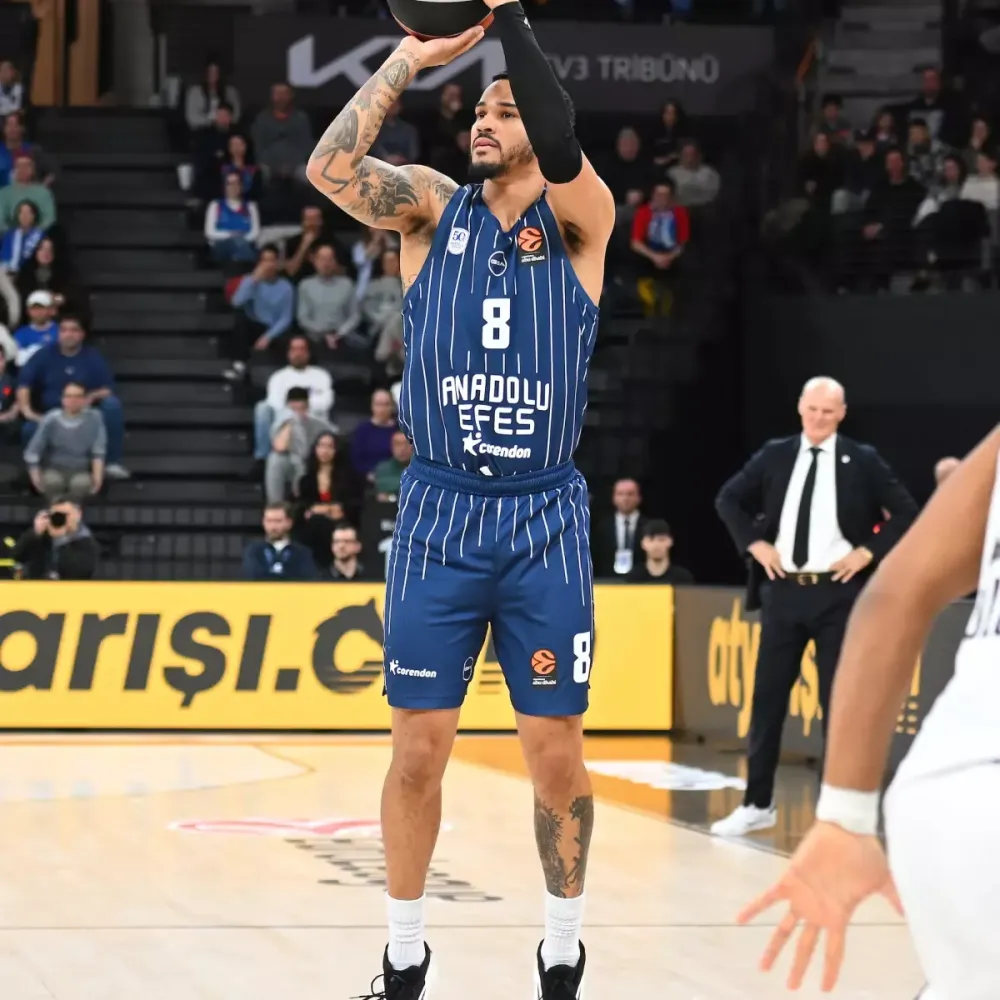 Virtus Bologna: 91-60