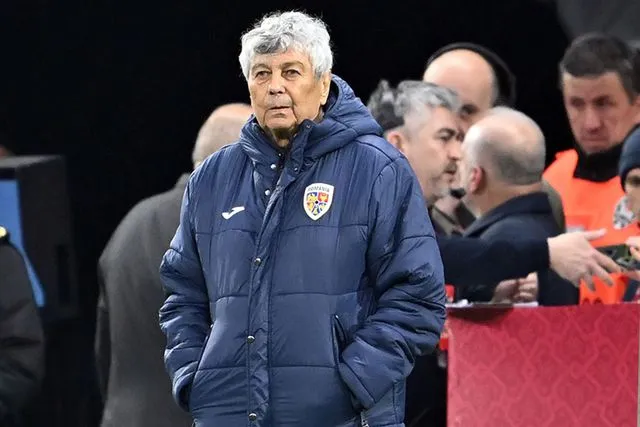 Yere yığılıp fenalaşan Lucescu